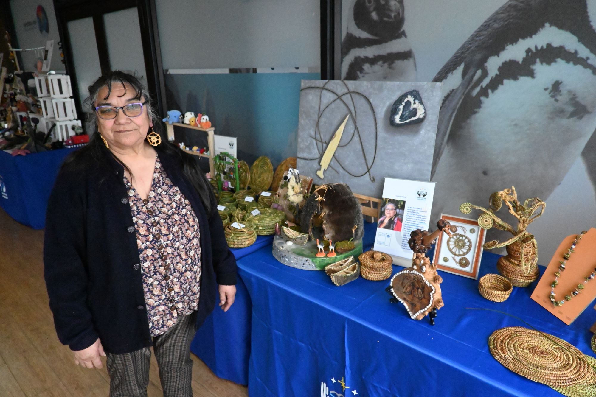Celina Llanllán - Artesana Kawesqar - Artesanías Australes (4)